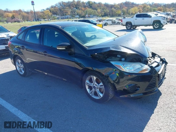 2013 Ford Focus SE with VIN 1FADP3F27DL183804, listed as a IAAI auction lot 40899670 with 66,352 mi miles. Bid and sale history available at carsss.com. Image 1.