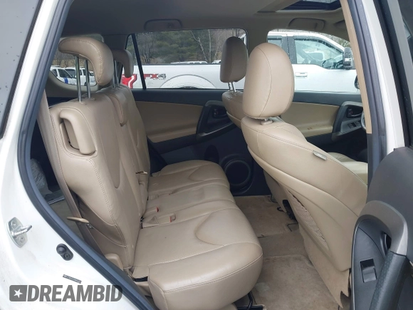 2011 Toyota RAV4 Ltd with VIN 2T3DK4DV5BW055924, listed as a IAAI auction lot 41687088 with 116,824 mi miles. Bid and sale history available at carsss.com. Image 8.