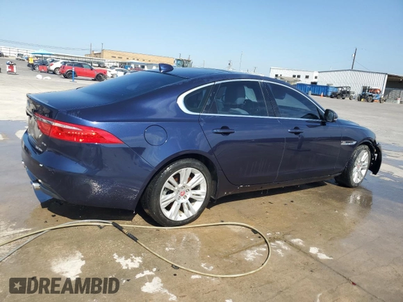 2016 Jaguar XF 35t Premium z VIN SAJBD4BV9GCY24246, wystawiony jako Copart lot #64367854 z przebiegiem 57 253 mil mil oraz Czysty tytuł • Clean title. Historia ofert i sprzedaży dostępna na DreamBid. Obrazek 3.