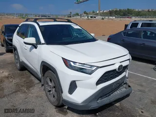 2022 Toyota RAV4 XLE with VIN 2T3W1RFV3NC181386, listed as a IAAI auction lot 41892697 with 133,979 mi miles. Bid and sale history available at carsss.com. Image 1.