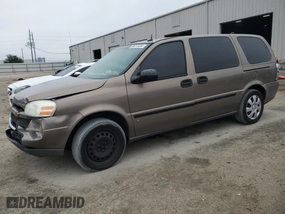 2006 Chevrolet Uplander LS Fleet with VIN 1GNDV23L46D229035, listed as a Copart auction lot 86313034 with 195,005 mi miles and Salvage Title. Bid and sale history available at carsss.com. Image 1.