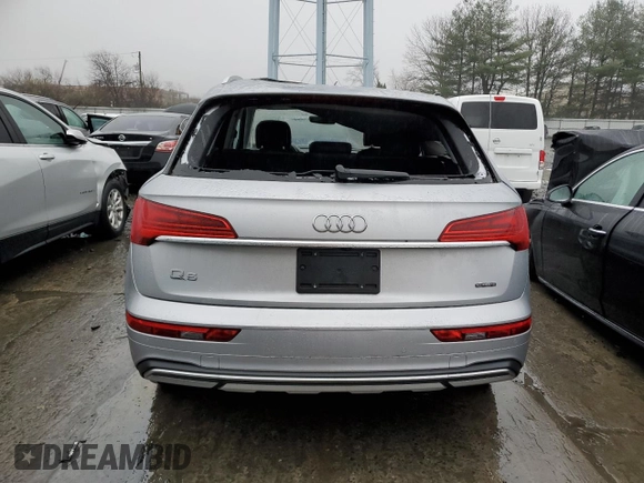 2021 Audi Q5 Premium Plus with VIN WA1BAAFY5M2098004, listed as a Copart auction lot 70068762 with 10,336 mi miles. Bid and sale history available at carsss.com. Image 6.