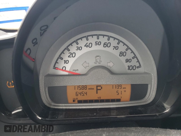 2015 Smart fortwo Passion z VIN WMEEJ3BA2FK815423, wystawiony jako Copart lot #42573045 z przebiegiem 11 588 mil mil oraz Szkoda całkowita • Salvage title. Historia ofert i sprzedaży dostępna na DreamBid. Obrazek 9.