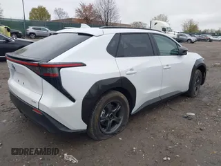 2024 Toyota bZ4X XLE z VIN JTMABACA6RA079545, wystawiony jako IAAI lot #42013641 z przebiegiem 1 550 mil mil oraz . Historia ofert i sprzedaży dostępna na DreamBid. Obrazek 2.