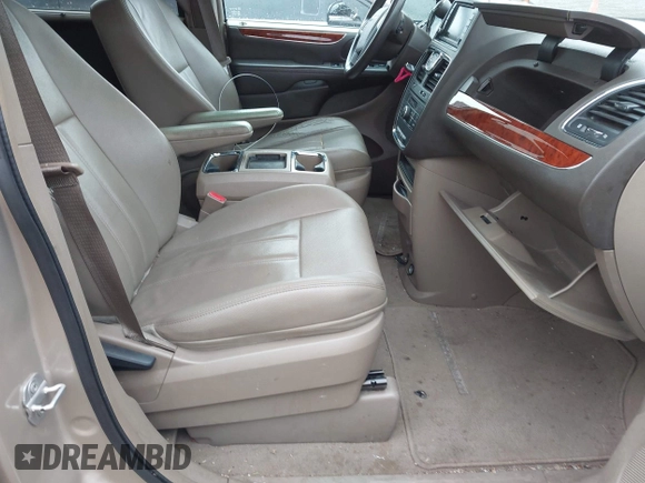 2013 Chrysler Town & Country Touring with VIN 2C4RC1BG3DR778321, listed as a IAAI auction lot 42192636 with 120,064 mi miles and . Bid and sale history available at DreamBid. Image 5.