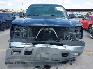 2005 Chevrolet Silverado 1500 LS with VIN 2GCEC13T551363608, listed as a IAAI auction lot 42081763 with 197,496 mi miles and . Bid and sale history available at DreamBid. Image 6.