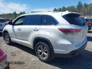 2015 Toyota Highlander XLE z VIN 5TDJKRFH0FS203332, wystawiony jako IAAI lot #42020869 z przebiegiem 247 287 mil mil oraz . Historia ofert i sprzedaży dostępna na DreamBid. Obrazek 15.