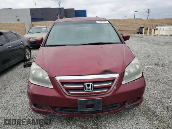 2005 Honda Odyssey EX-L with VIN 5FNRL386X5B413304, listed as a Copart auction lot 45020465 with 210,394 mi miles and Clean Title. Bid and sale history available at carsss.com. Image 5.