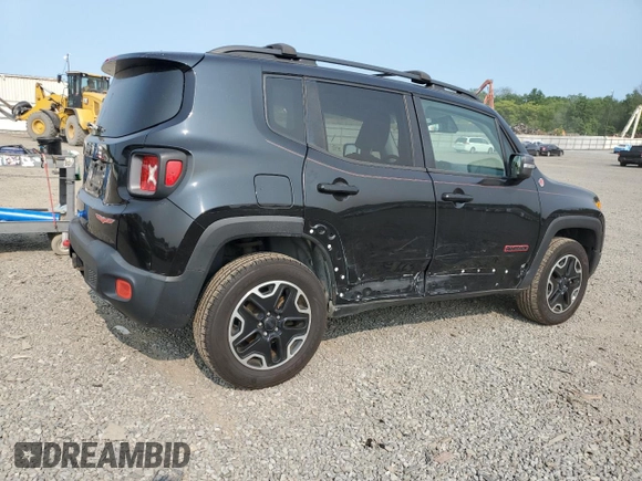 2017 Jeep Renegade Trailhawk with VIN ZACCJBCB8HPE43103, listed as a Copart auction lot 58690885 with 135,139 mi miles and Clean title. Bid and sale history available at DreamBid. Image 3.