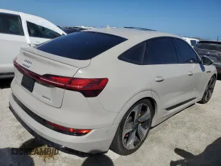 2021 Audi e-tron Sportback Prestige z VIN WA13AAGE8MB029865, wystawiony jako Copart lot #75906044 z przebiegiem Nie podano mil oraz Nie do naprawy. Historia ofert i sprzedaży dostępna na DreamBid. Obrazek 3.
