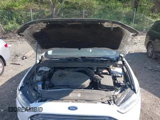 2013 Ford Fusion SE with VIN 3FA6P0HR5DR280583, listed as a IAAI auction lot 41896243 with 226,610 mi miles. Bid and sale history available at carsss.com. Image 10.