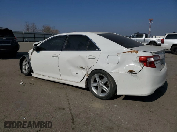 2014 Toyota Camry L with VIN 4T1BF1FK3EU355858, listed as a Copart auction lot 89209865 with 0 mi miles and Salvage Title. Bid and sale history available at carsss.com. Image 2.