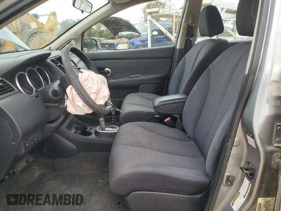 2009 Nissan Versa 1.8 SL with VIN 3N1BC13E99L405497, listed as a Copart auction lot 83811544 with 110,332 mi miles and Salvage Title. Bid and sale history available at carsss.com. Image 7.