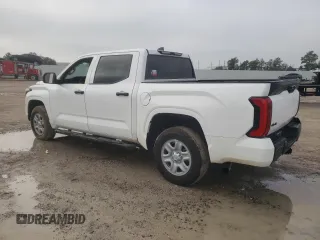 2023 Toyota Tundra SR z VIN 5TFKB5DB2PX073626, wystawiony jako Copart lot #71671243 z przebiegiem 1 188 mil mil oraz . Historia ofert i sprzedaży dostępna na DreamBid. Obrazek 2.