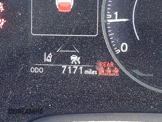 2024 Lexus RX 350 z VIN 2T2BAMCA6RC066181, wystawiony jako IAAI lot #41598902 z przebiegiem 7171 mil mil oraz . Historia ofert i sprzedaży dostępna na DreamBid. Obrazek 13.