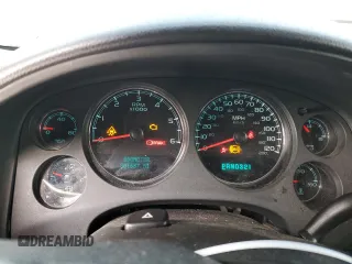 2008 Chevrolet Avalanche 2LT with VIN 3GNFK12398G225050, listed as a Copart auction lot 45964045 with 301,687 mi miles and Clean title. Bid and sale history available at DreamBid. Image 9.