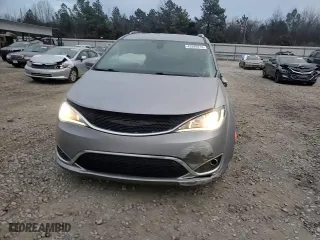 2019 Chrysler Pacifica Touring L with VIN 2C4RC1BG7KR730737, listed as a Copart auction lot 42699075 with 91,095 mi miles and Salvage Title. Bid and sale history available at carsss.com. Image 12.