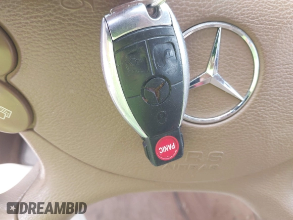 2009 Mercedes-Benz E Luxury 3.5L with VIN WDBUF87X09B418737, listed as a IAAI auction lot 42114852 with 93,014 mi miles. Bid and sale history available at carsss.com. Image 11.