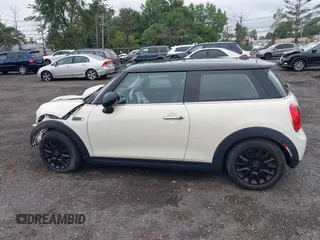 2019 MINI Hardtop Cooper with VIN WMWXP5C58K2H29952, listed as a IAAI auction lot 42745899 with Not provided miles and . Bid and sale history available at DreamBid. Image 13.
