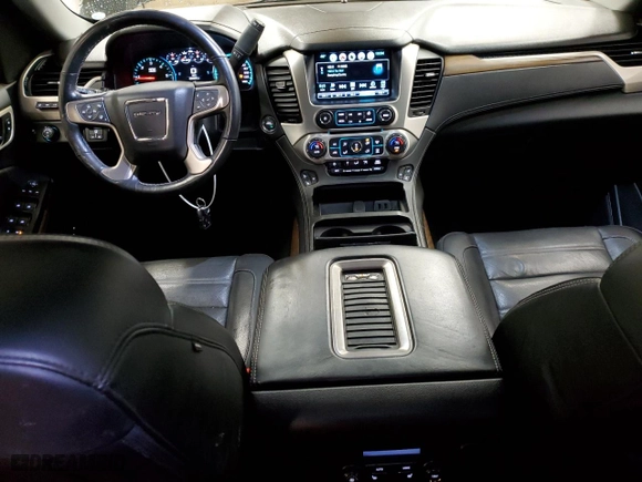 2020 GMC Yukon XL Denali with VIN 1GKS2HKJ3LR284607, listed as a Copart auction lot 86979224 with 85,304 mi miles and Salvage Title. Bid and sale history available at carsss.com. Image 8.