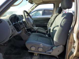 2004 Nissan Frontier XE z VIN 1N6ED27T94C461253, wystawiony jako Copart lot #86311014 z przebiegiem 174 836 mil mil oraz Szkoda całkowita • Salvage title. Historia ofert i sprzedaży dostępna na DreamBid. Obrazek 7.