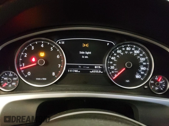 2016 Volkswagen Touareg Sport with VIN WVGEF9BP5GD012758, listed as a Copart auction lot 85434084 with 111,746 mi miles and Salvage Title. Bid and sale history available at DreamBid. Image 9.
