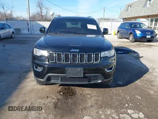 2017 Jeep Grand Cherokee Laredo with VIN 1C4RJFAG0HC674615, listed as a IAAI auction lot 41498307 with 91,899 mi miles. Bid and sale history available at carsss.com. Image 13.