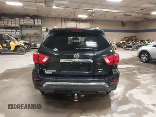 2017 Nissan Pathfinder SL with VIN 5N1DR2MM5HC636032, listed as a IAAI auction lot 41403929 with 160,232 mi miles. Bid and sale history available at carsss.com. Image 16.