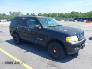2004 Ford Explorer XLT z VIN 1FMZU73K74UC11188, wystawiony jako IAAI lot #42150698 z przebiegiem 222 817 mil mil oraz . Historia ofert i sprzedaży dostępna na DreamBid. Obrazek 1.