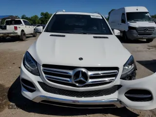 2018 Mercedes-Benz GLE 350 z VIN 4JGDA5JB3JB153209, wystawiony jako Copart lot #55518855 z przebiegiem 73 840 mil mil oraz Szkoda całkowita • Salvage title. Historia ofert i sprzedaży dostępna na DreamBid. Obrazek 5.