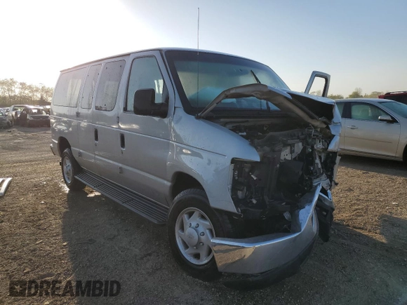 2009 Ford Econoline Passenger XL with VIN 1FMNE11L29DA55878, listed as a Copart auction lot 74945294 with 75,086 mi miles and Salvage title. Bid and sale history available at DreamBid. Image 4.