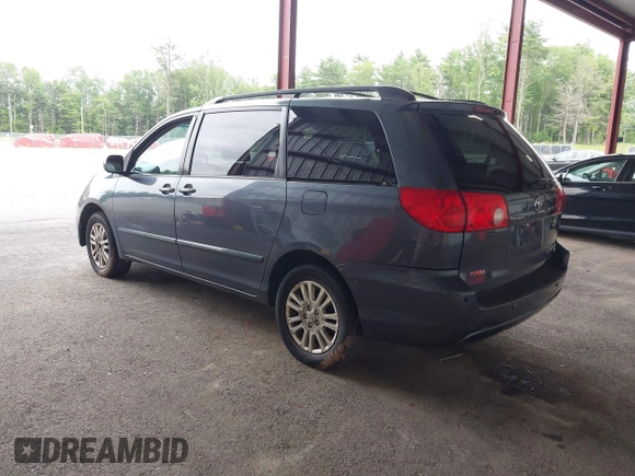 2010 Toyota Sienna XLE with VIN 5TDDK4CC5AS030134, listed as a IAAI auction lot 42522402 with 307,273 mi miles and . Bid and sale history available at DreamBid. Image 3.