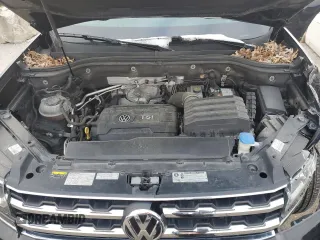 2018 Volkswagen Atlas SE with VIN 1V2CP2CA5JC598268, listed as a Copart auction lot 82860014 with 102,341 mi miles and Salvage title. Bid and sale history available at DreamBid. Image 13.