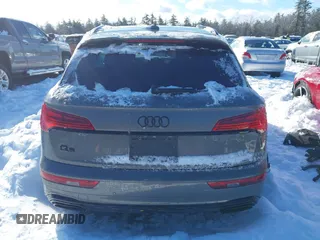 2024 Audi Q5 S line Premium Plus z VIN WA1E2AFY5R2138471, wystawiony jako IAAI lot #41570372 z przebiegiem Nie podano mil oraz . Historia ofert i sprzedaży dostępna na DreamBid. Obrazek 17.