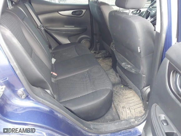 2019 Nissan Rogue Sport SV with VIN JN1BJ1CRXKW329538, listed as a IAAI auction lot 41862154 with 82,557 mi miles. Bid and sale history available at carsss.com. Image 8.
