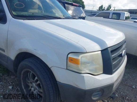 2007 Ford Expedition XLT with VIN 1FMFU15537LA87972, listed as a IAAI auction lot 42629929 with 247,982 mi miles and . Bid and sale history available at DreamBid. Image 6.