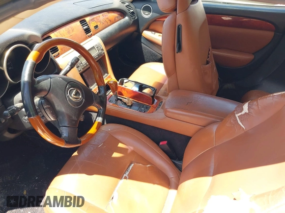 2004 Lexus SC 430 with VIN JTHFN48YX40055542, listed as a IAAI auction lot 41965650 with 204,228 mi miles and . Bid and sale history available at DreamBid. Image 5.