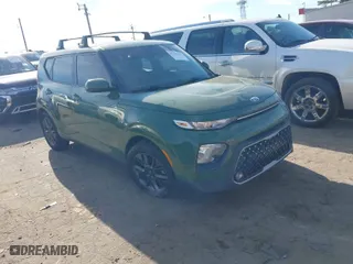 2021 Kia Soul EX with VIN KNDJ33AU4M7127264, listed as a IAAI auction lot 41339243 with 102,279 mi miles. Bid and sale history available at carsss.com. Image 1.