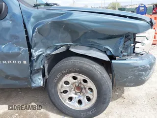 2007 Chevrolet Silverado 1500 LS with VIN 2GCEC13C071544988, listed as a IAAI auction lot 41908784 with 161,463 mi miles and . Bid and sale history available at DreamBid. Image 6.