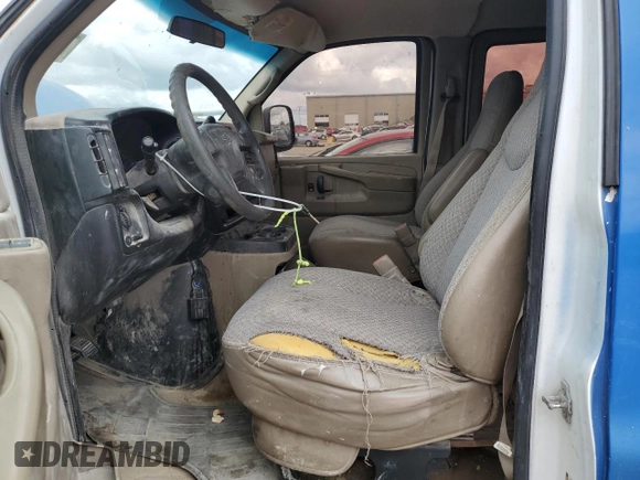 2005 Chevrolet Express Passenger with VIN 1GAHG39U351118043, listed as a Copart auction lot 70053224 with 264,381 mi miles and Clean title. Bid and sale history available at DreamBid. Image 7.