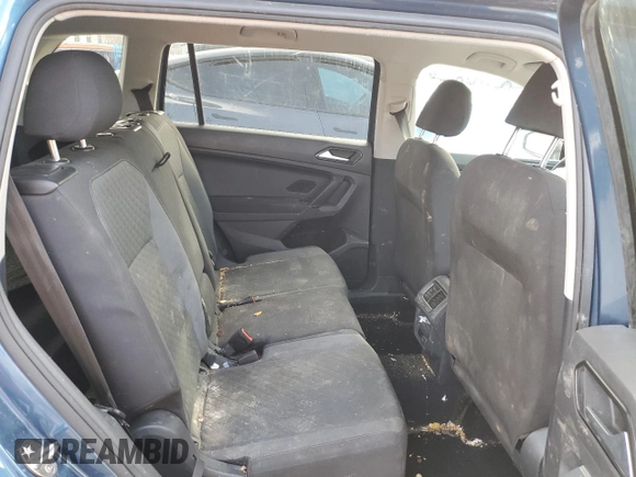 2018 Volkswagen Tiguan S z VIN 3VV1B7AX4JM013112, wystawiony jako Copart lot #47568385 z przebiegiem 95 576 mil mil oraz Szkoda całkowita • Salvage title. Historia ofert i sprzedaży dostępna na DreamBid. Obrazek 12.