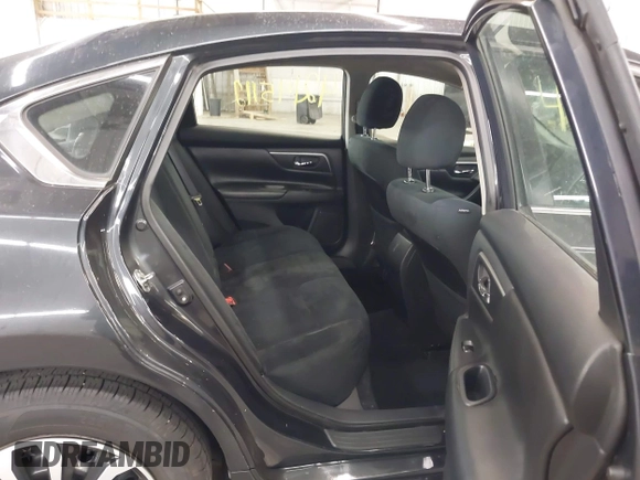 2015 Nissan Altima S with VIN 1N4AL3AP5FN871311, listed as a IAAI auction lot 42145112 with 174,605 mi miles and . Bid and sale history available at carsss.com. Image 8.