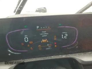 2024 Kia Telluride S z VIN 5XYP64GC6RG430191, wystawiony jako Copart lot #52341325 z przebiegiem 23 641 mil mil oraz Szkoda całkowita • Salvage title. Historia ofert i sprzedaży dostępna na DreamBid. Obrazek 9.