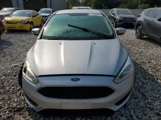2015 Ford Focus SE with VIN 1FADP3K23FL332086, listed as a Copart auction lot 71199274 with 124,209 mi miles and Clean Title. Bid and sale history available at carsss.com. Image 5.