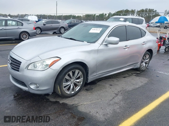 2013 Infiniti M with VIN JN1BY1AP4DM513899, listed as a IAAI auction lot 41854573 with 202,480 mi miles and . Bid and sale history available at carsss.com. Image 19.