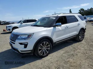 2018 Ford Explorer Platinum z VIN 1FM5K8HT0JGB57111, wystawiony jako Copart lot #58837685 z przebiegiem 106 845 mil mil oraz Szkoda całkowita • Salvage title. Historia ofert i sprzedaży dostępna na DreamBid. Obrazek 1.