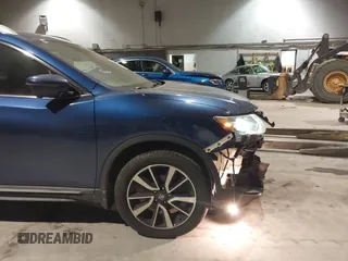 2019 Nissan Rogue SL with VIN 5N1AT2MV6KC784646, listed as a IAAI auction lot 41359980 with 99,507 mi miles. Bid and sale history available at carsss.com. Image 19.