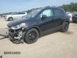 2022 Chevrolet Trax LT z VIN KL7CJLSM1NB529171, wystawiony jako Copart lot #52973385 z przebiegiem 46 546 mil mil oraz Szkoda całkowita • Salvage title. Historia ofert i sprzedaży dostępna na DreamBid. Obrazek 1.