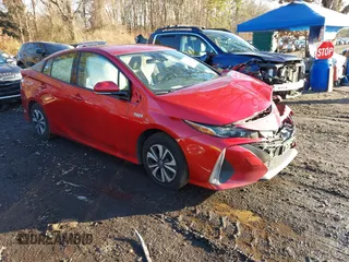 2017 Toyota Prius Plus z VIN JTDKARFP7H3037300, wystawiony jako IAAI lot #41066595 z przebiegiem 183 322 mil mil oraz . Historia ofert i sprzedaży dostępna na DreamBid. Obrazek 1.