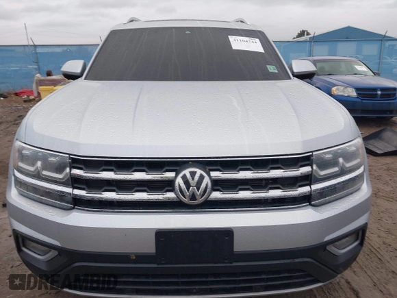 2018 Volkswagen Atlas SEL Premium with VIN 1V2NR2CA8JC575425, listed as a IAAI auction lot 41104744 with 62,774 mi miles and . Bid and sale history available at DreamBid. Image 13.